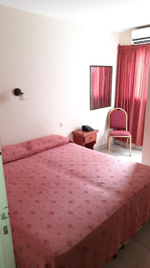 Hotel Marilian II Salta Kültér fotó