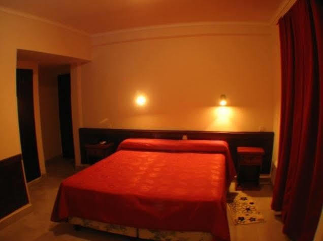 Hotel Marilian II Salta Kültér fotó